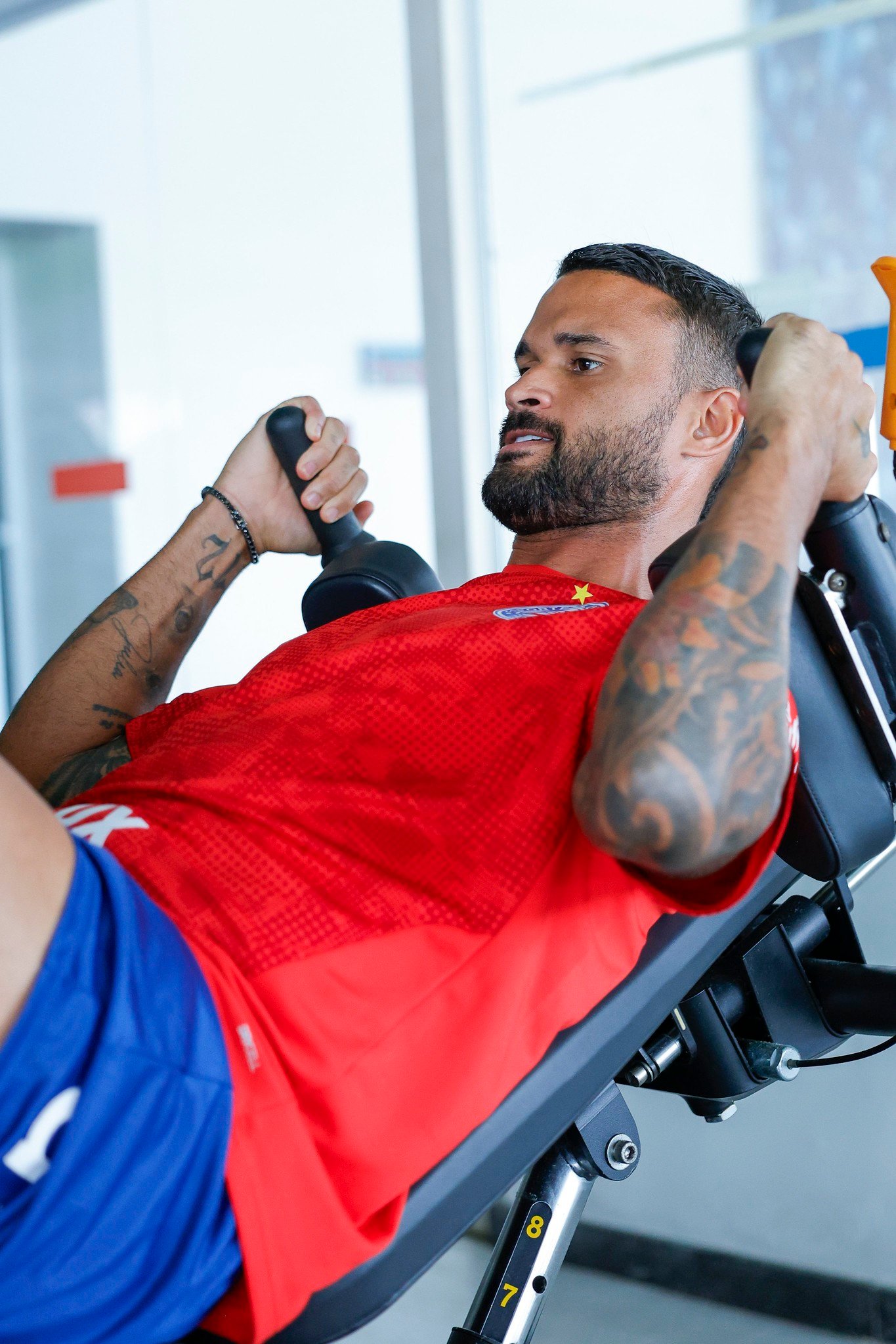 Com oito minutos nos últimos seis jogos, Willian José perde espaço e vai para o fim da fila no Bahia