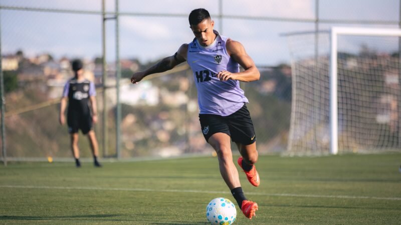 Cuello mira vaga na seleção e conta bastidor da Copa no Atlético-MG: “Quase quebramos tudo”