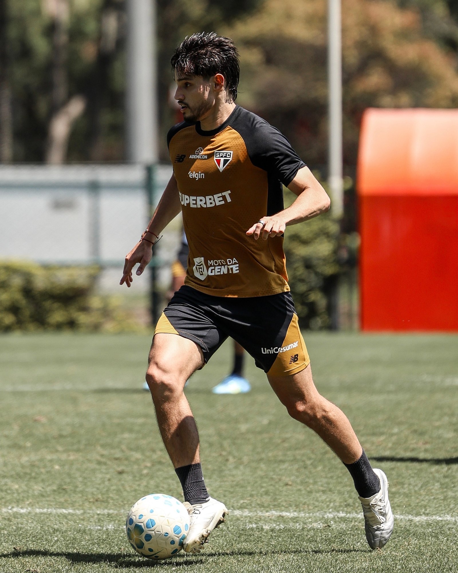 Bobadilla tem semana decisiva por retorno e planeja recuperação de vaga no São Paulo