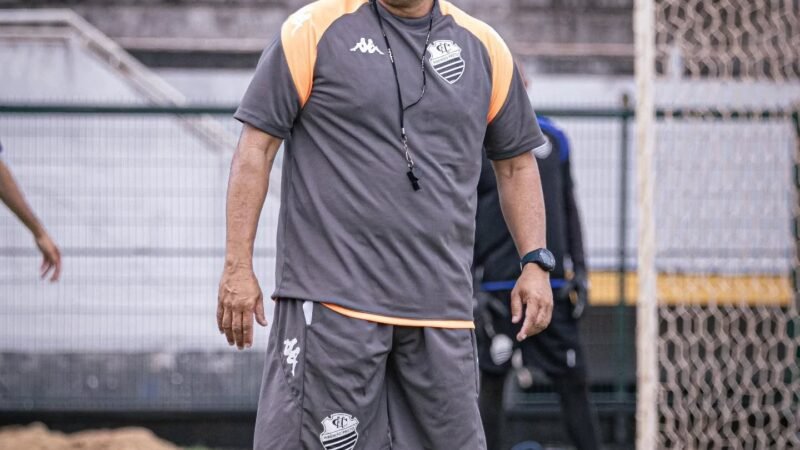 Técnico rejeita “jogar com regulamento” após Comercial construir vantagem na Copa Paulista