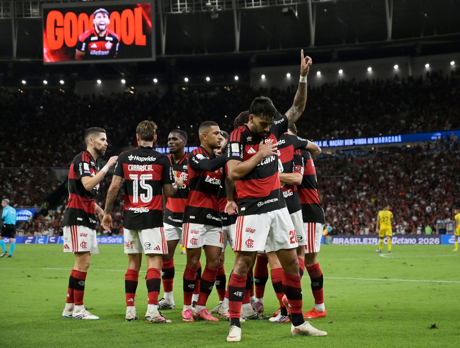 Paquetá bate meta pessoal de gols em retorno ao Flamengo e mira temporada mais artilheira pelo clube