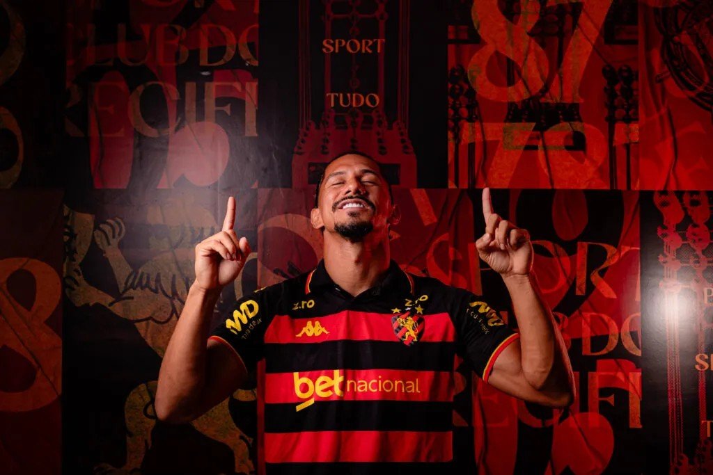 Sport oficializa contratação de Fernando Sobral e reforço já treina com elenco