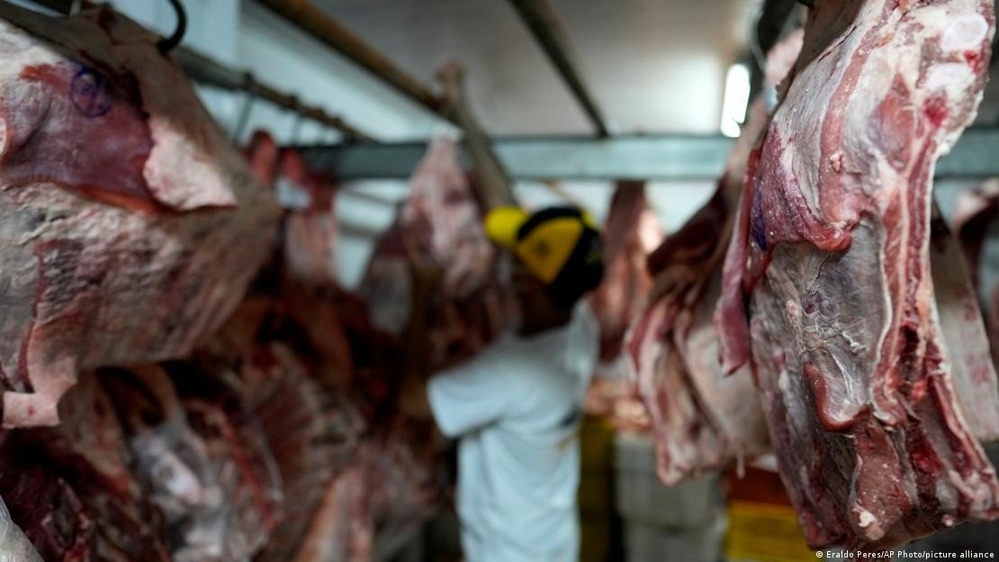 Brasil pode ficar com até 40% da nova cota de importação de carne bovina dos EUA; entenda