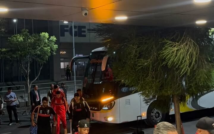 Flamengo desembarca em Quito para jogo das quartas de final da Libertadores