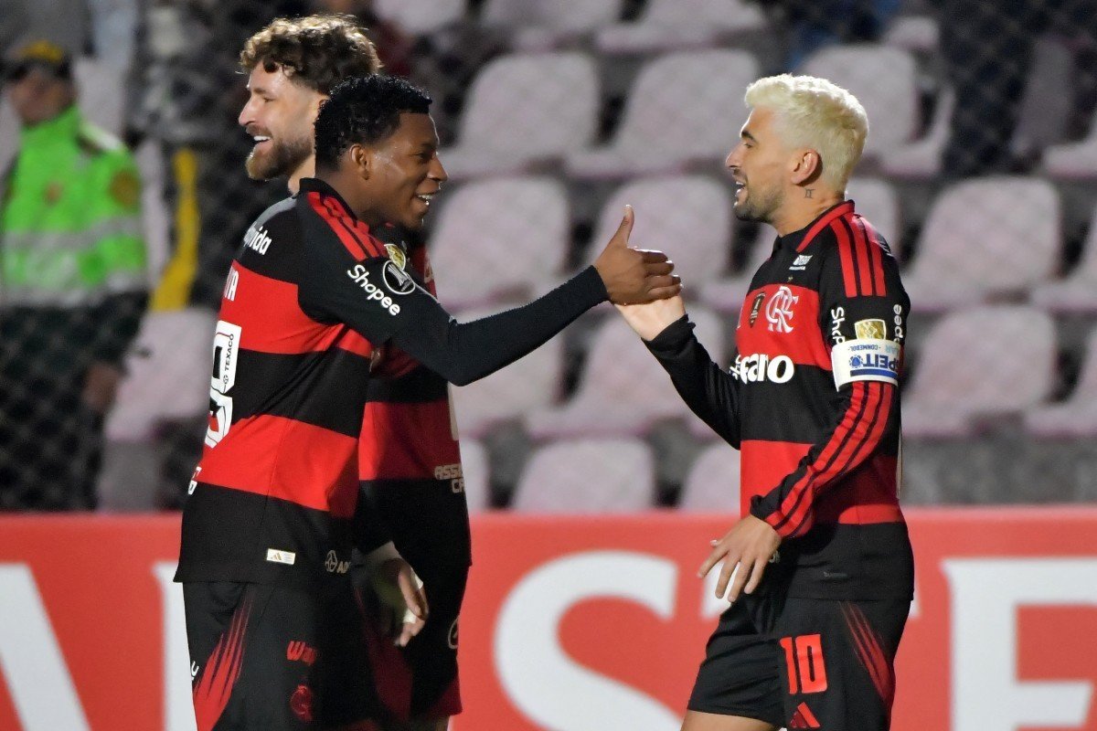 Arrascaeta comemora volta de Plata ao Flamengo: “Que jogador ganhamos 😍”