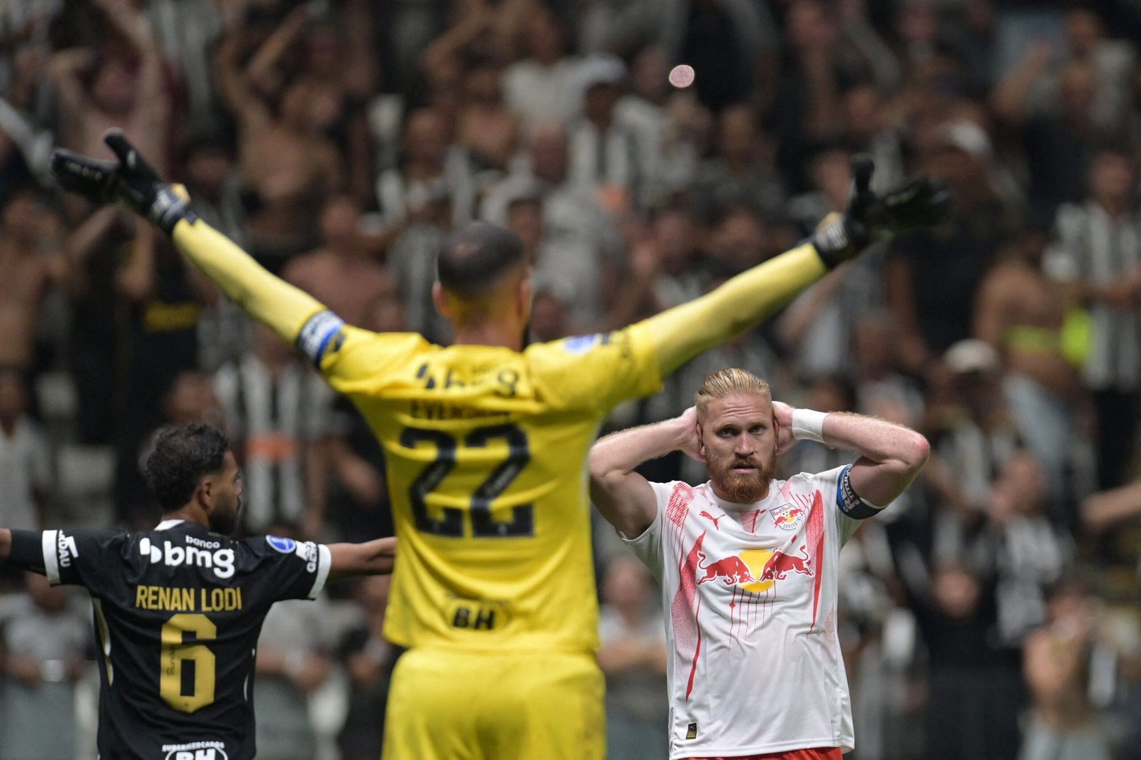 Do caos à estabilidade: Atlético-MG desafia a Sul-Americana um ano depois de turbulência