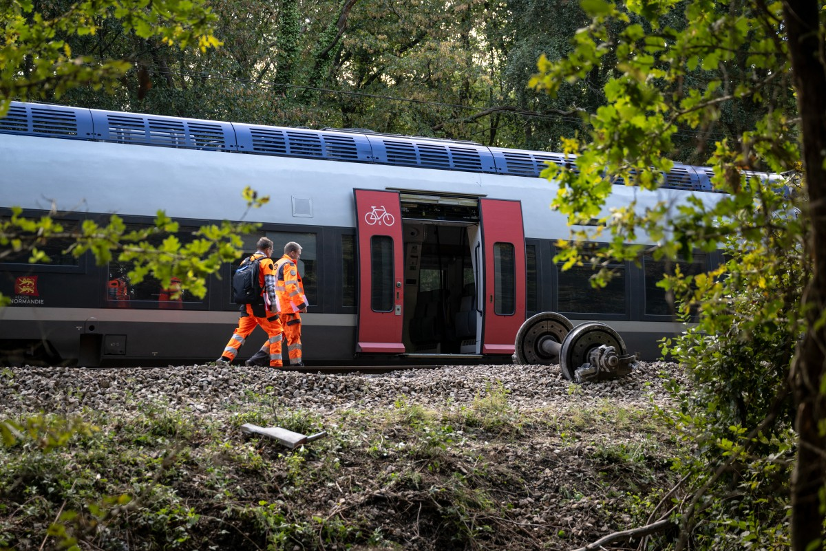 Polícia suspeita de ‘sabotagem’ em descarrilamento de trem que deixou 44 feridos na França