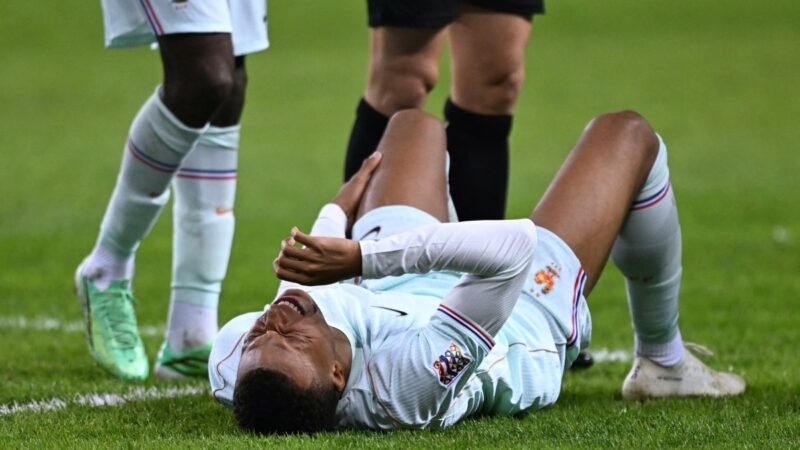 Zidane admite preocupação com lesão de Mbappé: “Não está bem”