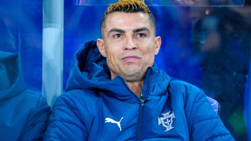Jorge Jesus explica Cristiano Ronaldo no banco por 90 minutos: “O jogo vai ditando outras coisas”