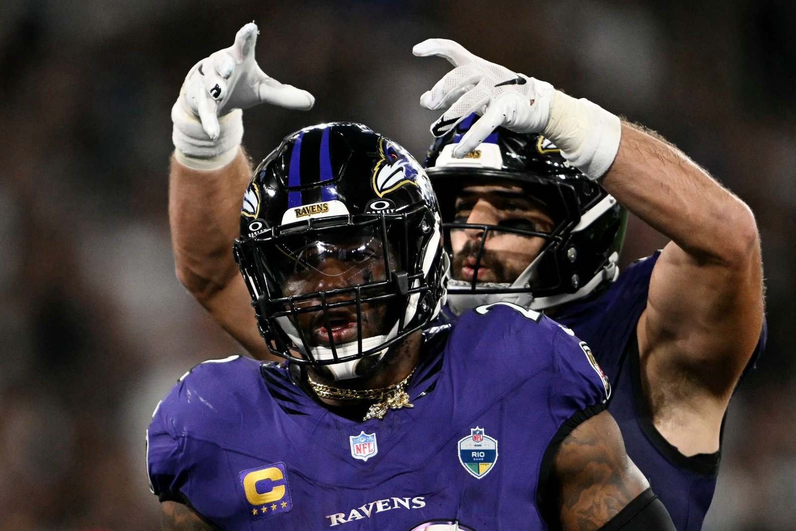 Hino do Brasil surpreende jogadores dos Ravens antes de jogo no Maracanã: “Foi louco”