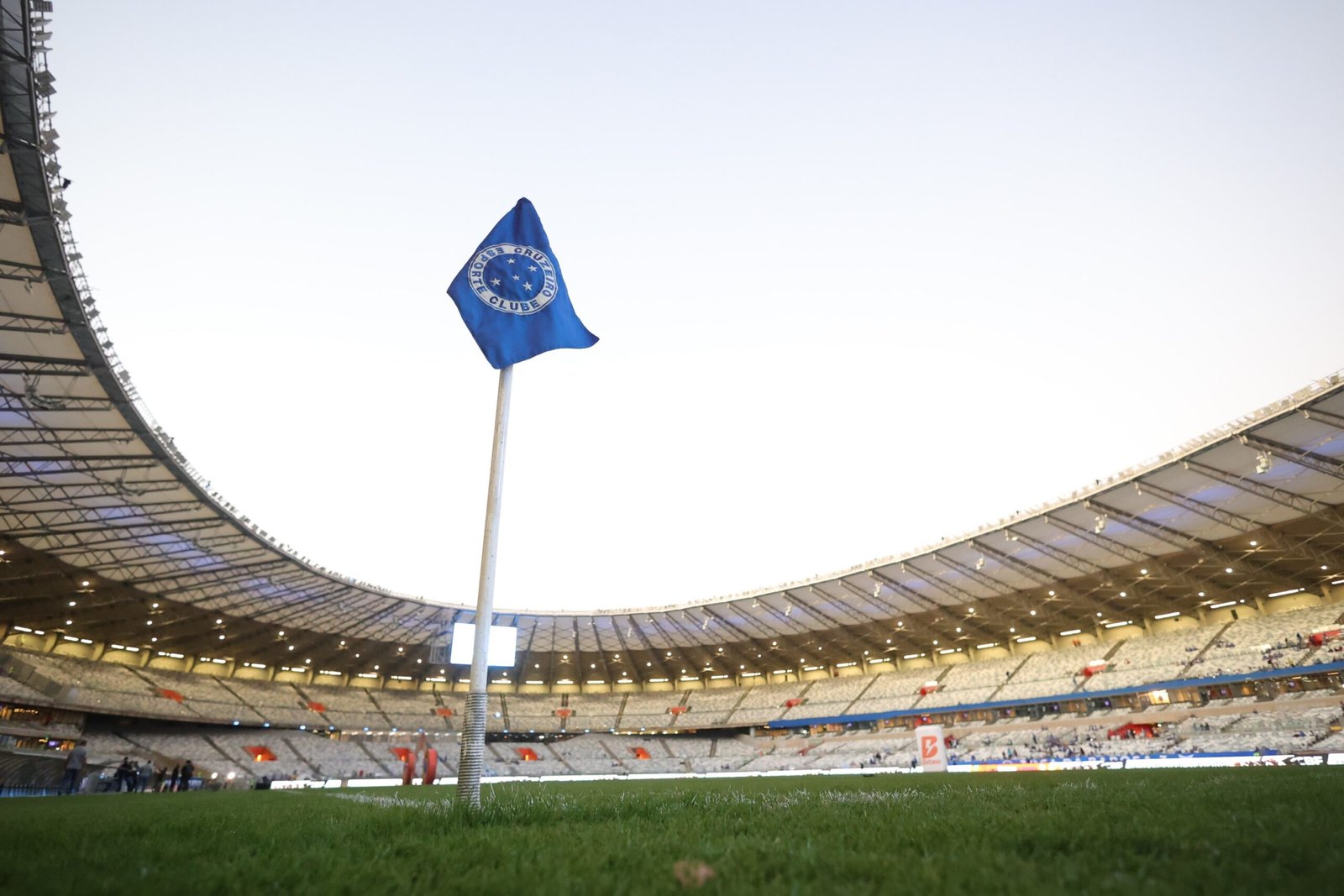 Cruzeiro: entenda como será o novo gramado do Mineirão