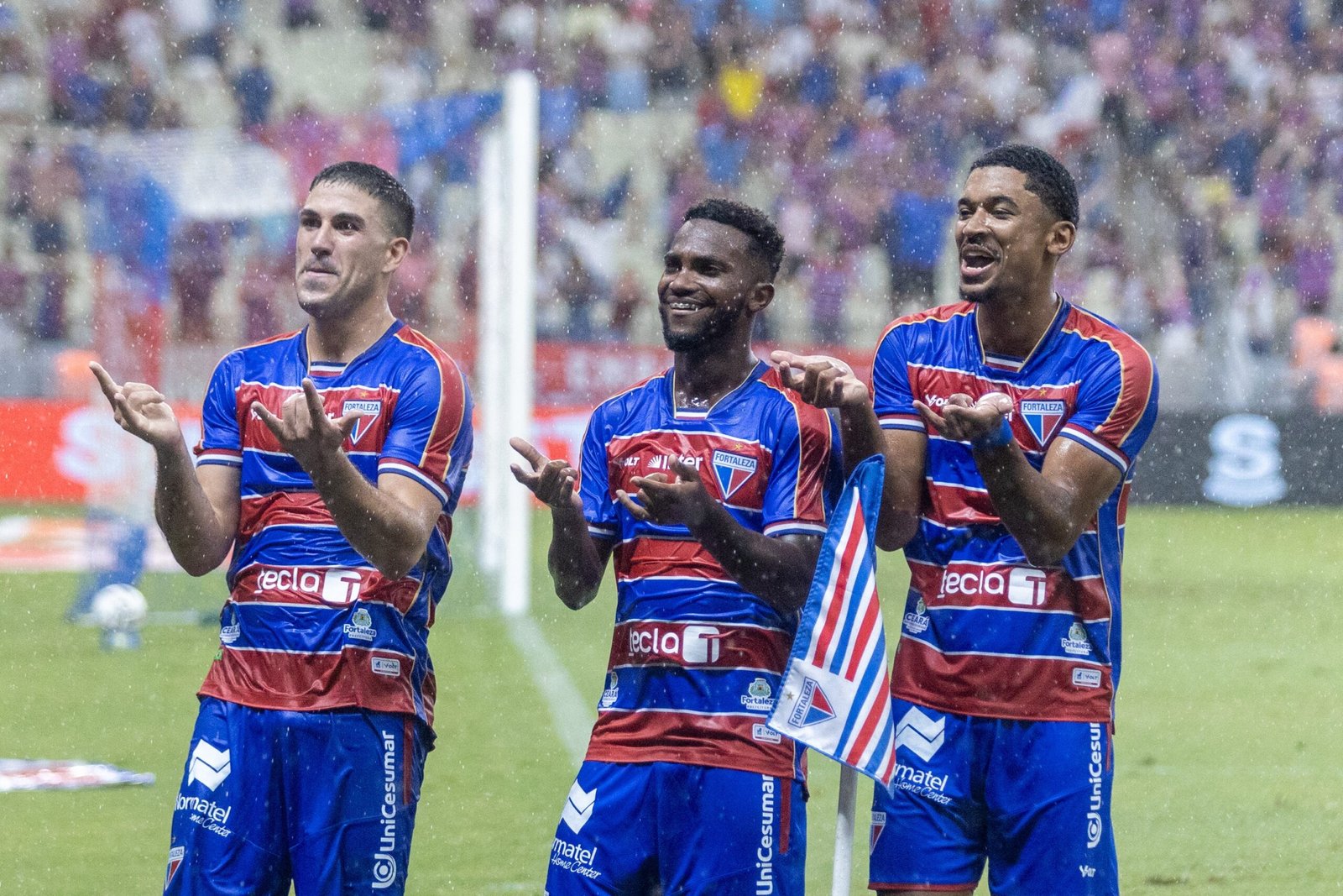 Autuori busca encaixe no ataque do Fortaleza contra Goiás; veja variações