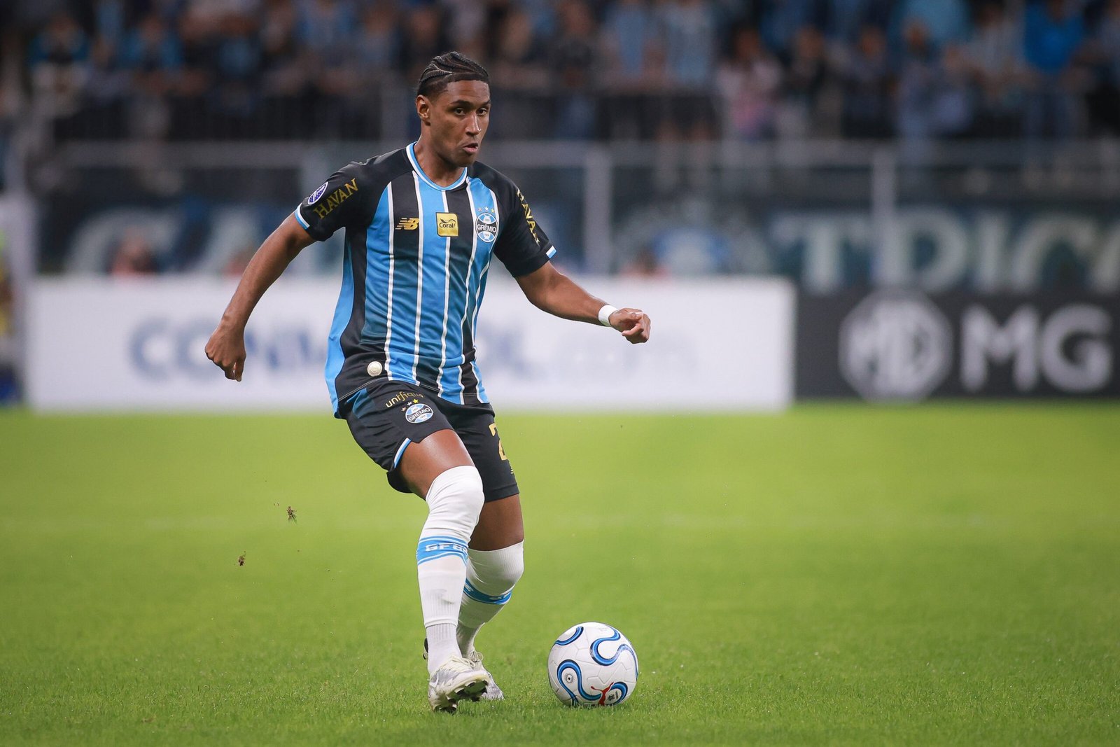 Renato esclarece episódio antigo com Tetê no Grêmio e diz que quer recuperar atacante