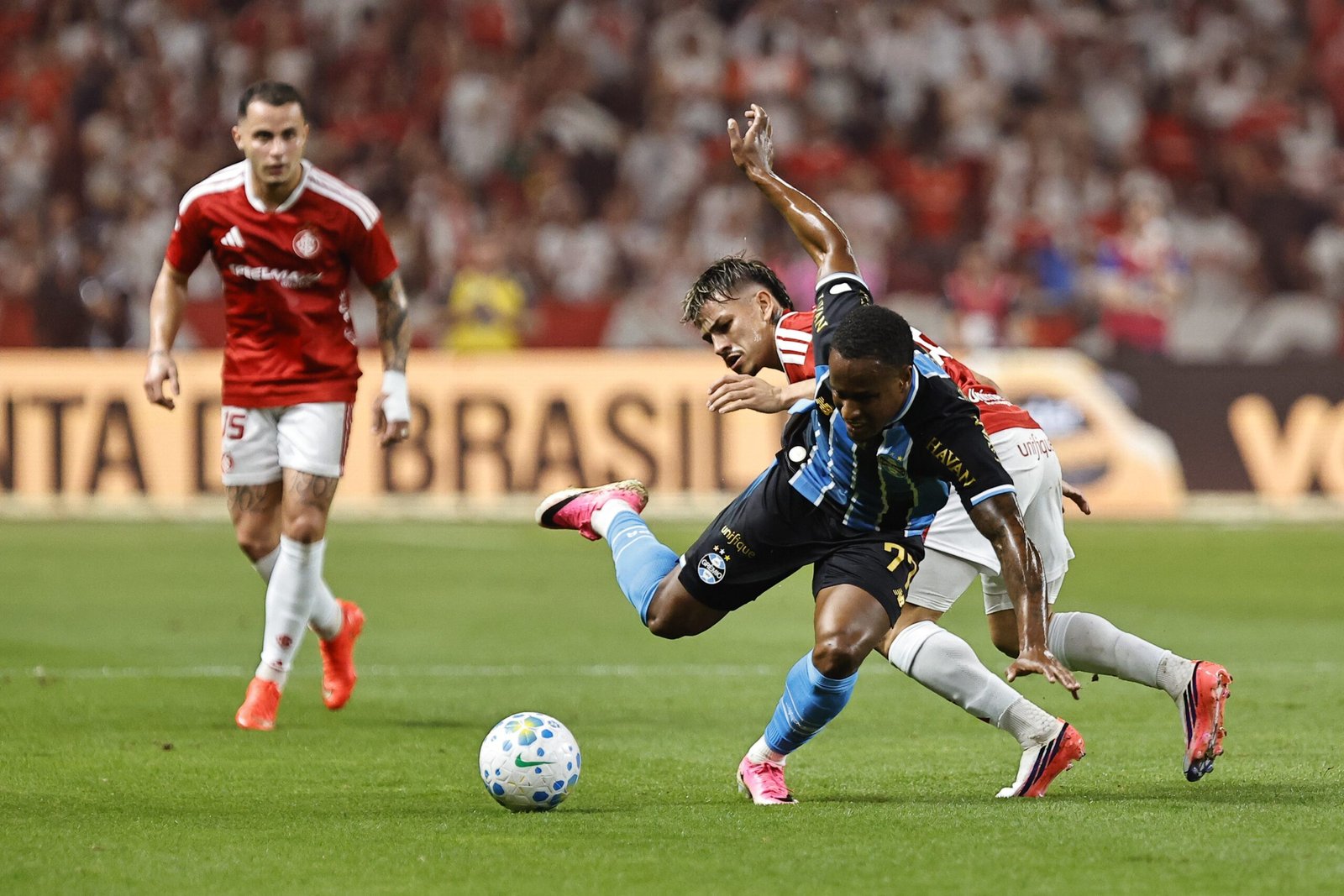 Dupla Gre-Nal enfim se encontrou no Z4 e troca de técnicos virou plano de emergência
