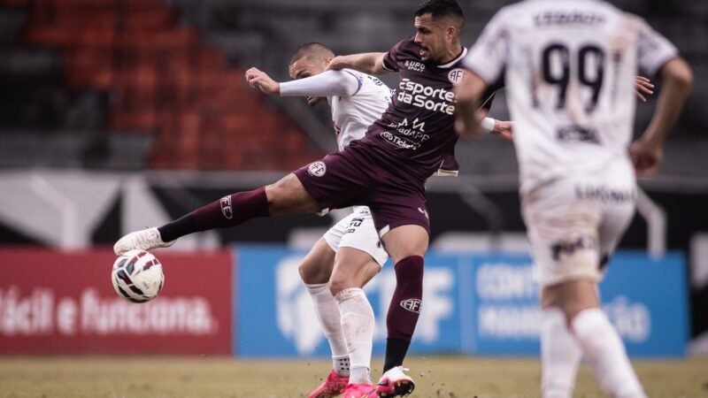 Ferroviária volta a levar três gols em uma partida e liga alerta