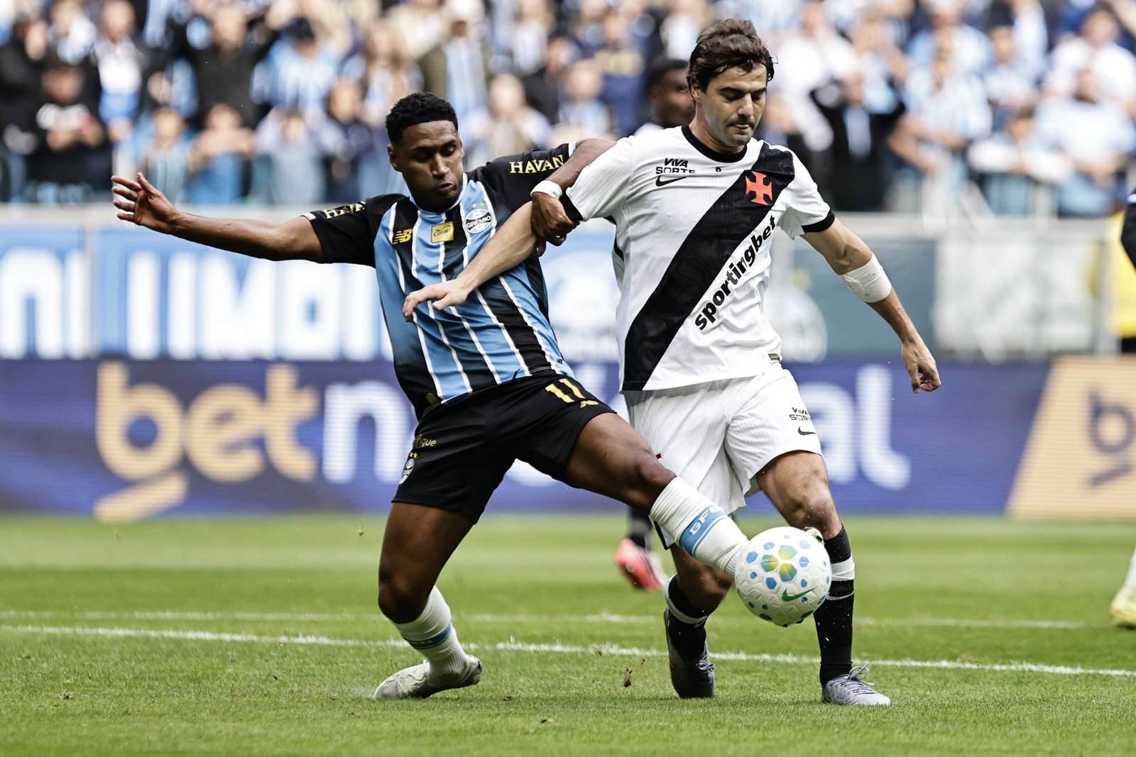 Sosa elogia torcida e brinca com Colidio antes de Vasco x Boca: “Perguntava todos os dias se poderia jogar “
