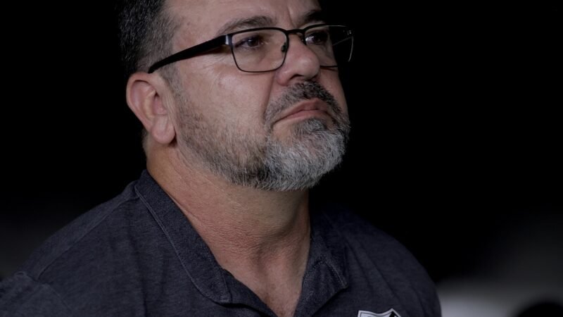 Enderson detona arbitragem de Ceará x Novorizontino e questiona escolha: “Um fraco”