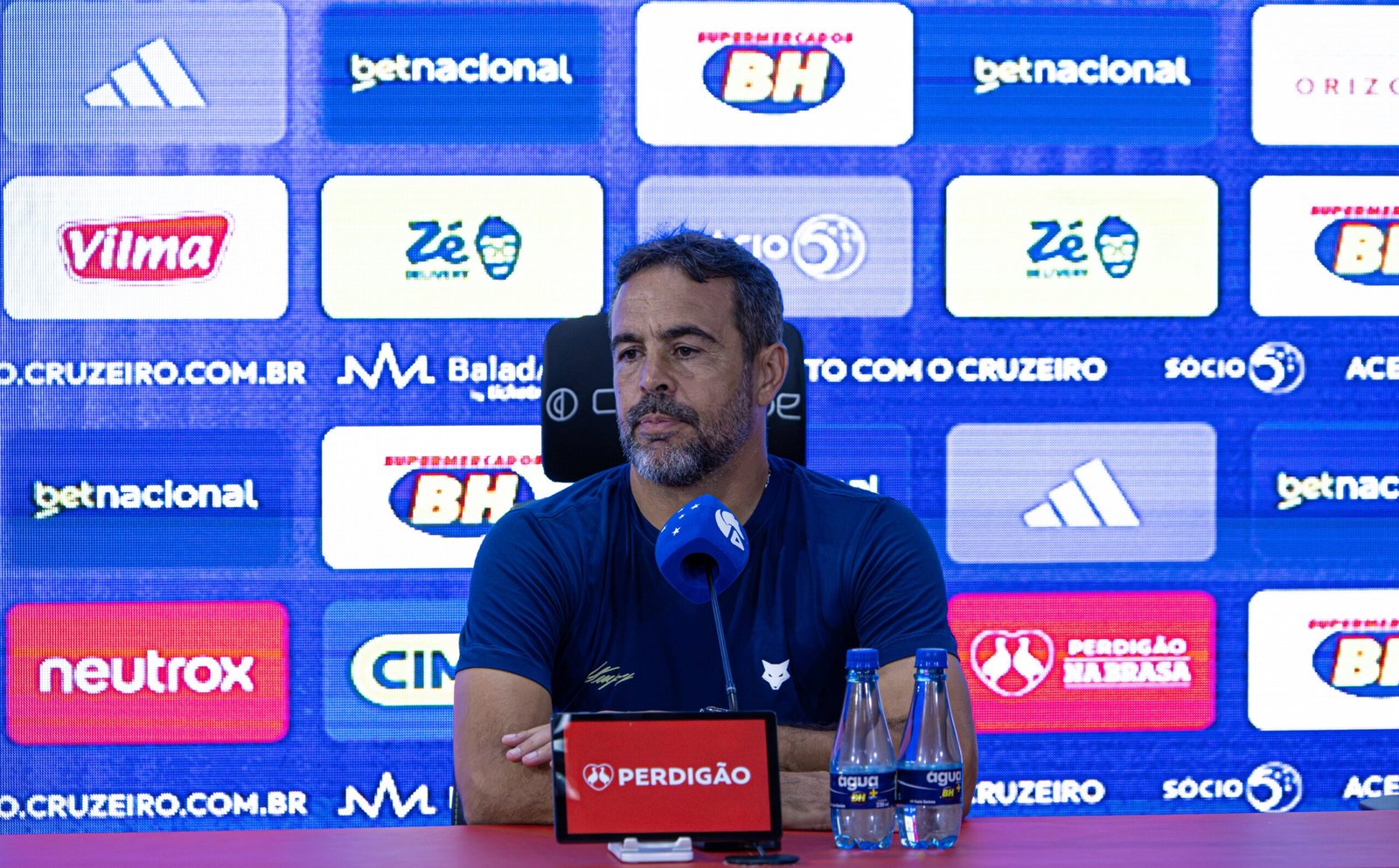 Artur Jorge destaca reação do  Cruzeiro após eliminações e mira G-5: “Objetivo, não uma obrigação”