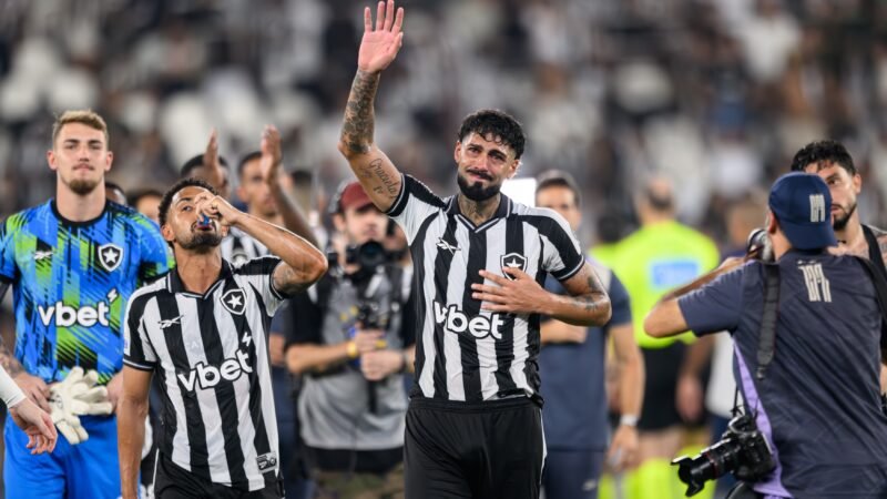 Três meses depois de choro no adeus, Barboza volta ao Nilton Santos como adversário do Botafogo