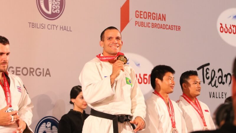 Judô: campeão paralímpico Arthur Silva comemora primeiro ouro em Mundial