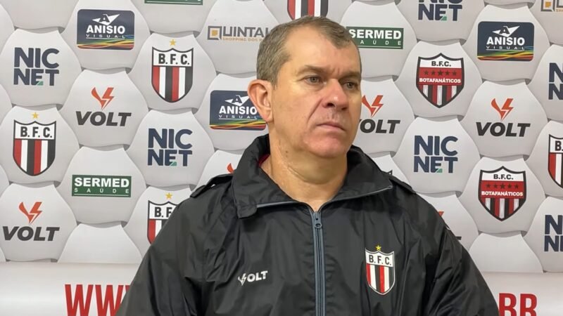 Tencati valoriza ponto do Botafogo-SP fora: “Autoestima maior”