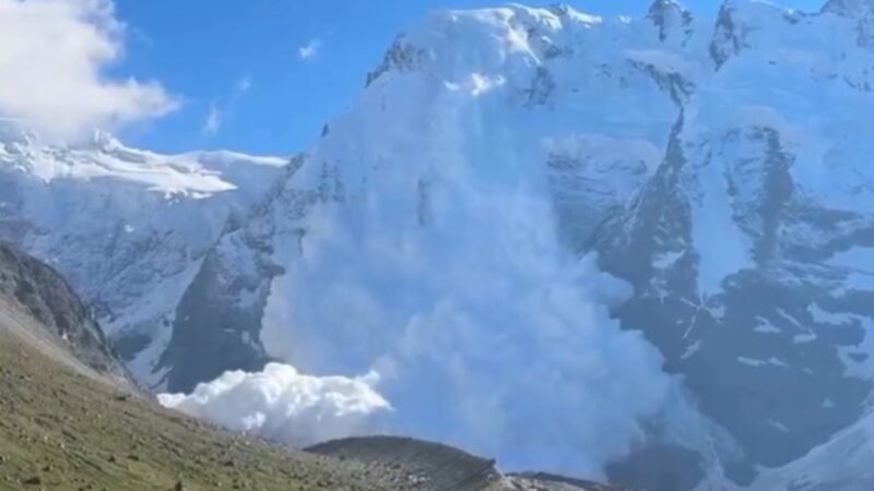 VÍDEO mostra avalanche que matou 11 alpinistas em montanha da Rússia