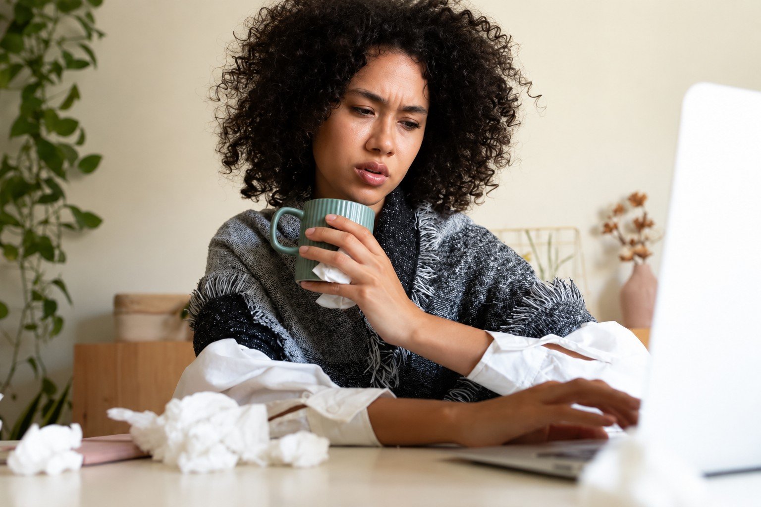 Você sente culpa ao avisar no trabalho que está doente? Talvez seja por isso…