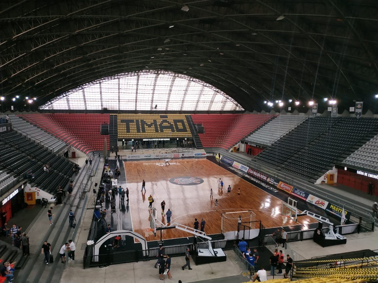 Corinthians x Mogi no jogo 3 da semifinal Paulista de basquete: onde assistir ao vivo e horário