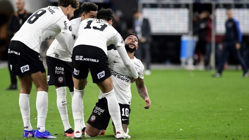 Da renovação polêmica ao pênalti perdido: os problemas de Memphis em ano turbulento no Corinthians