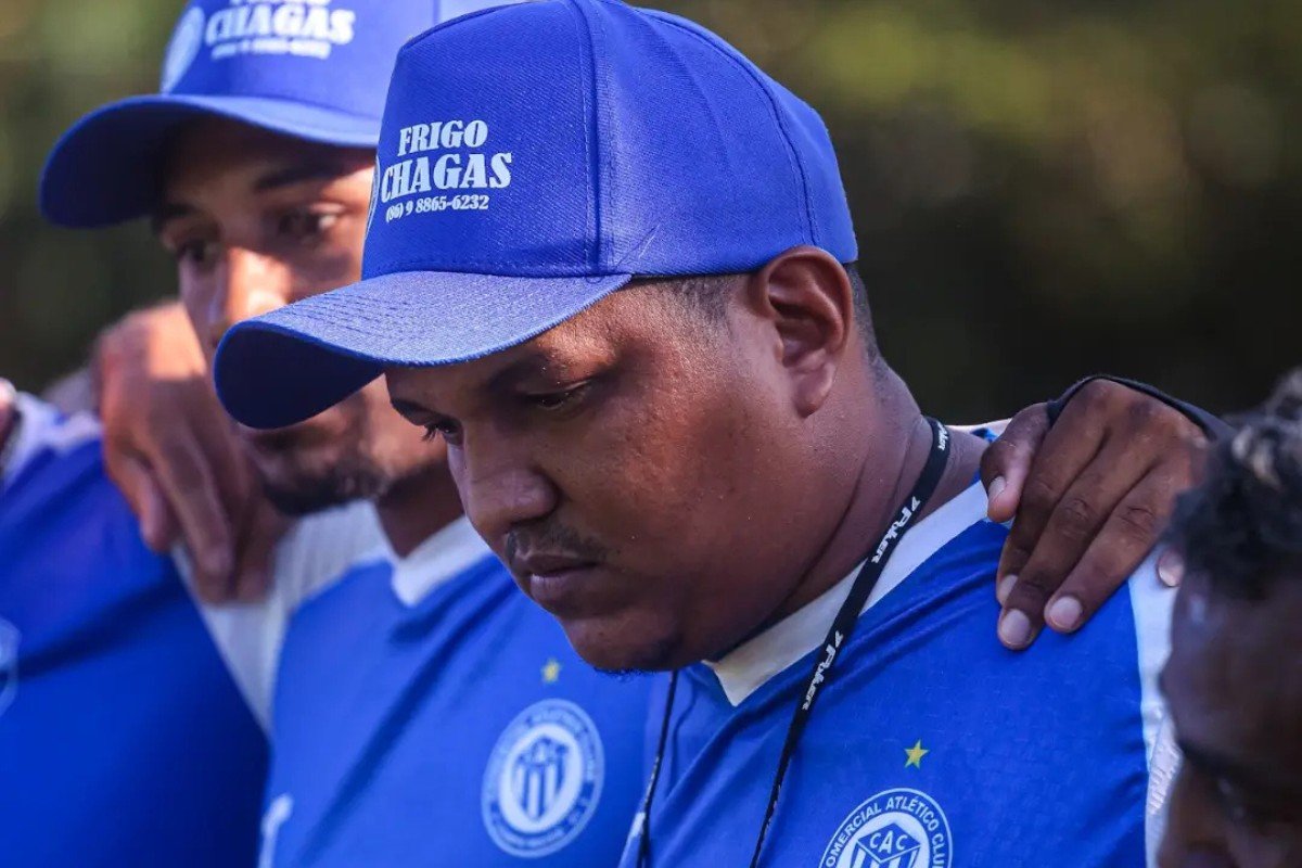 Técnico desabafa ao classificar time na 2ª Divisão do PI: “Me chamaram de entregador de coletes”