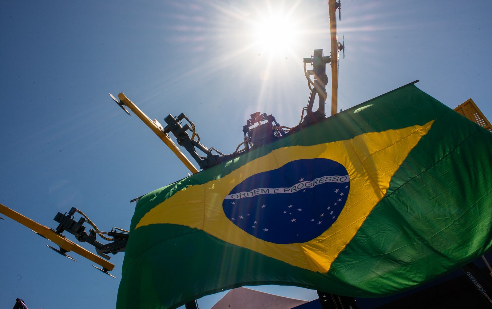 OCDE cita ‘demanda interna resiliente’ e eleva previsão do PIB brasileiro em 2026