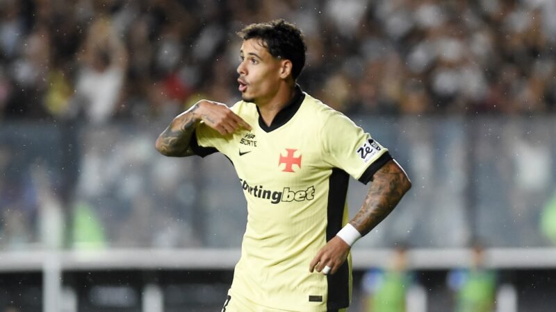 Lucas Freitas recusa propostas, abraça oportunidades e vive bom momento no Vasco