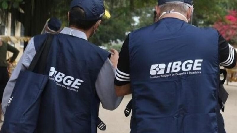 Jornada maior, renda menor: quase 2 milhões trabalham por aplicativos no Brasil, mostra IBGE