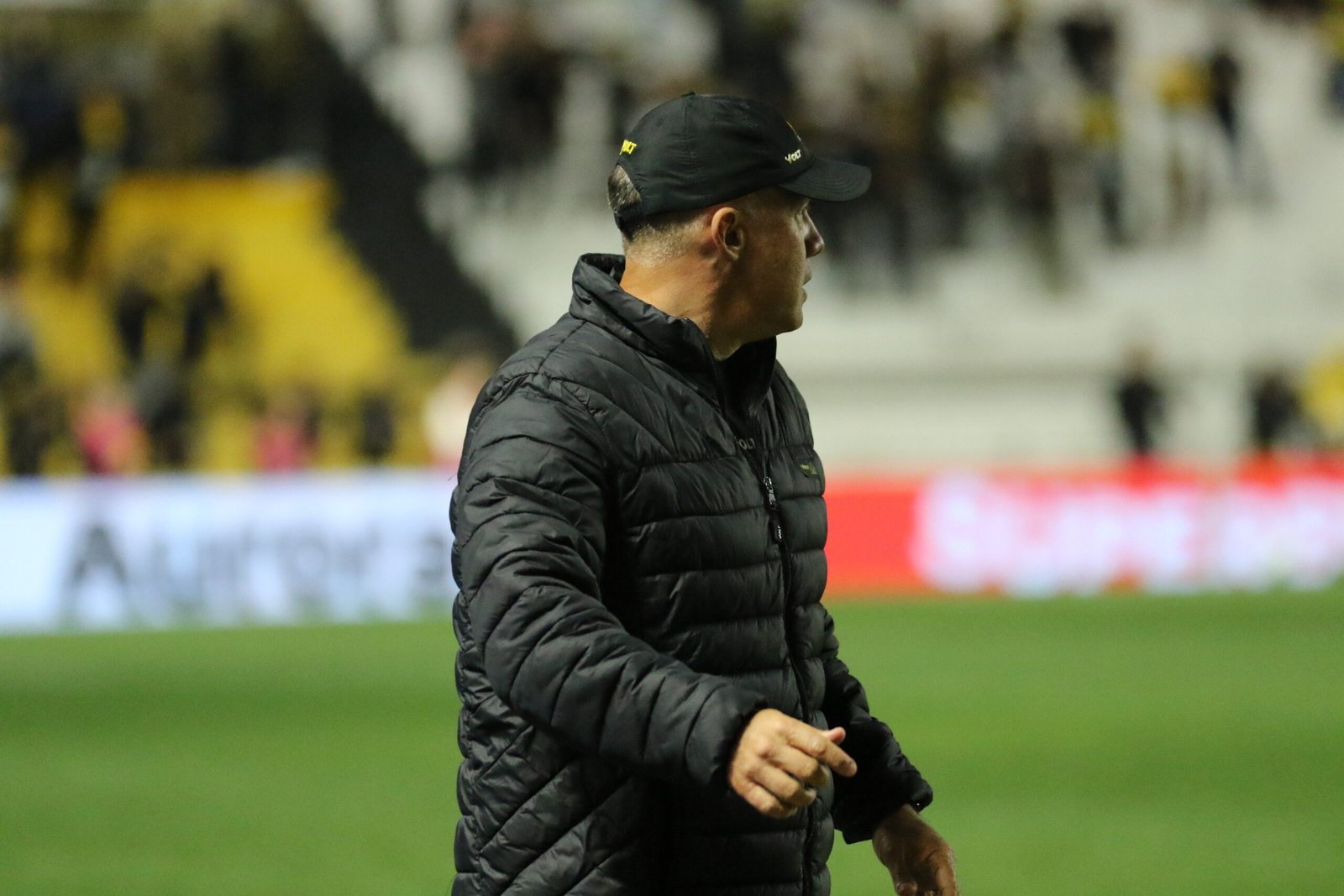 Eduardo Baptista nega que foi procurado pelo Internacional: “Não chegou nada”