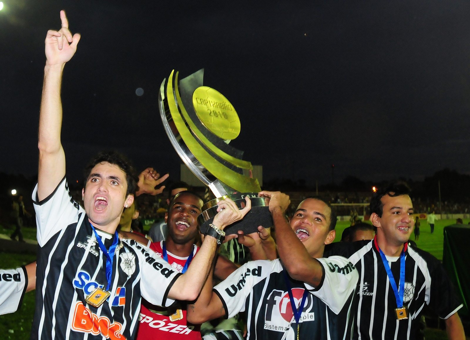 Quais foram todos os times campeões da história do Campeonato Capixaba?