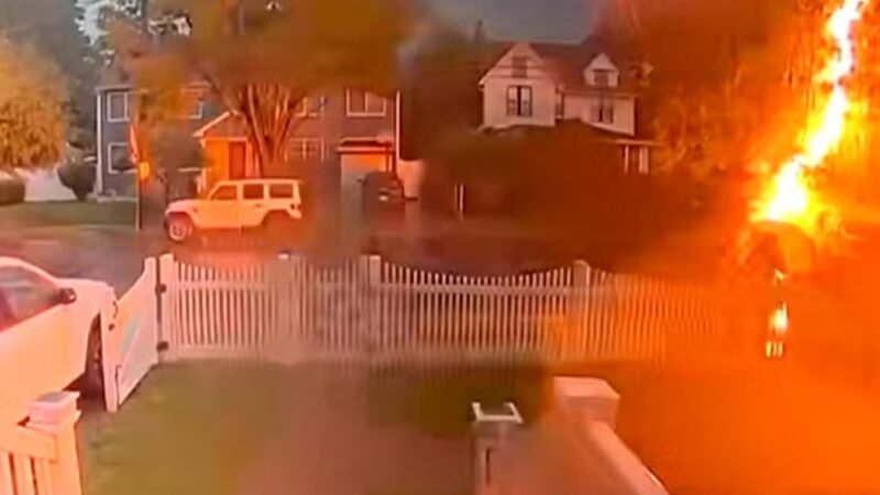 VÍDEO: Homem é atingido por raio nos EUA, se levanta e sai andando: ‘Foi como andar sobre balões’