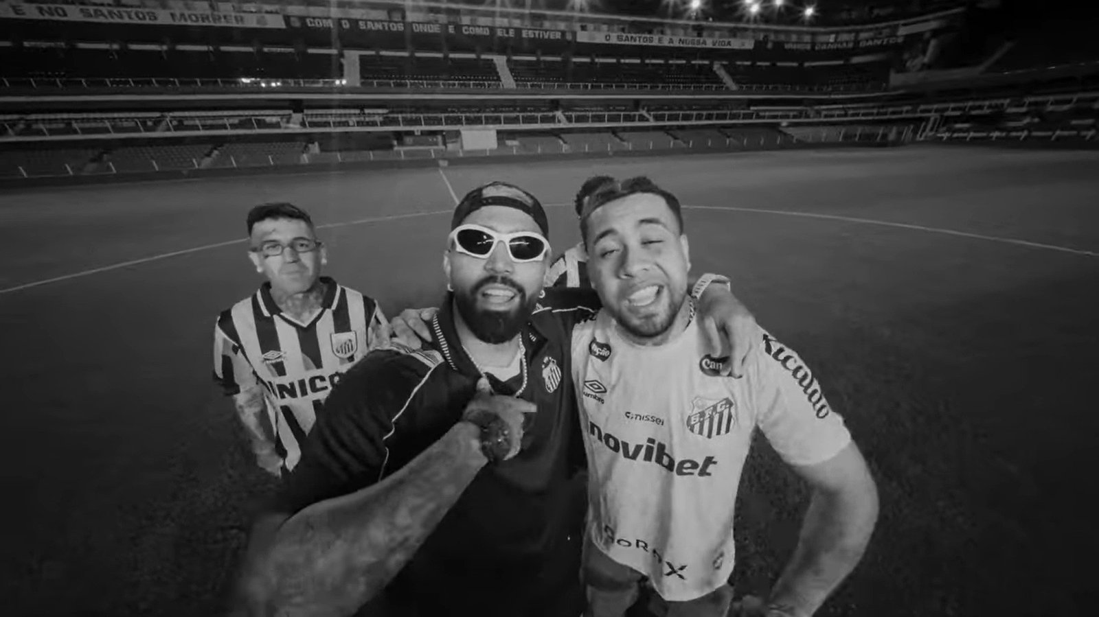 Gabigol lança rap e se declara ao Santos: “Coração branco e preto”