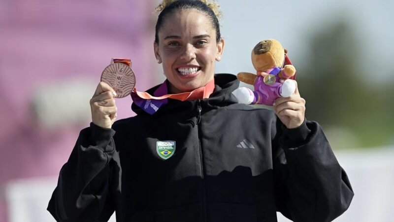 Gabi Mazetto conquista bronze no skate street dos Jogos Sul-Americanos