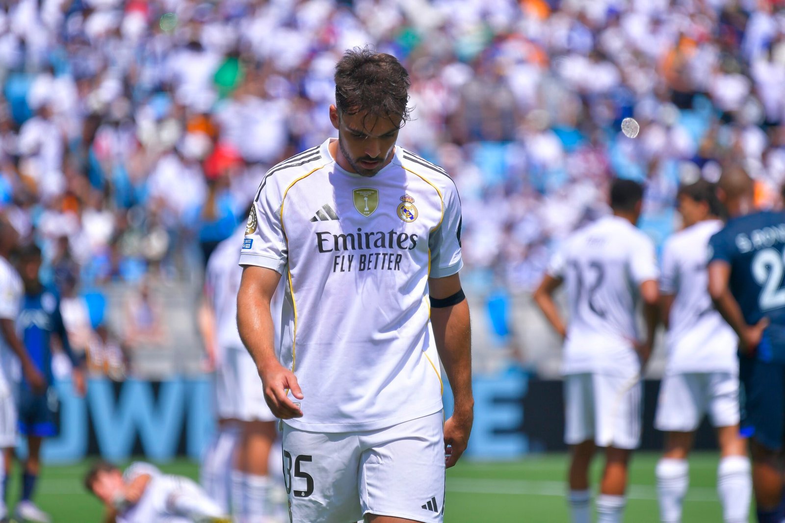 Jogador do Real Madrid recebe multa e perde carteira por dirigir sob efeito de álcool, diz jornal