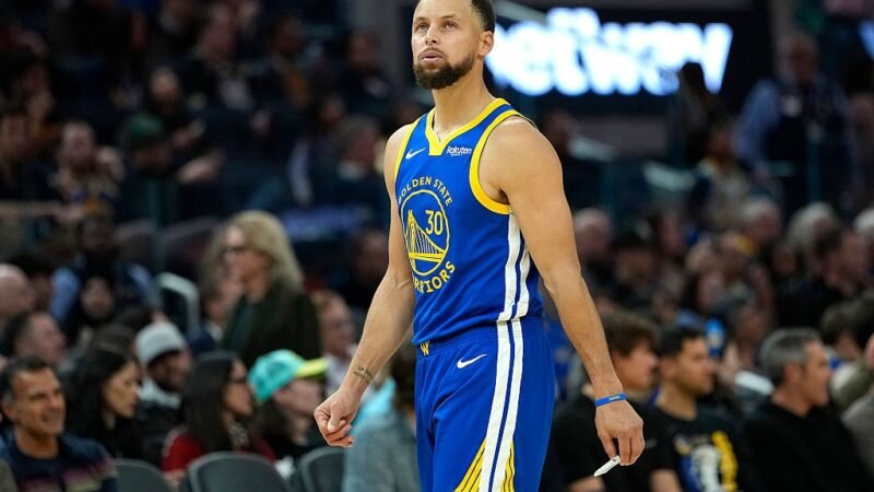 Stephen Curry confirma plano de encerrar carreira no Golden State Warriors: “Não há dúvida”