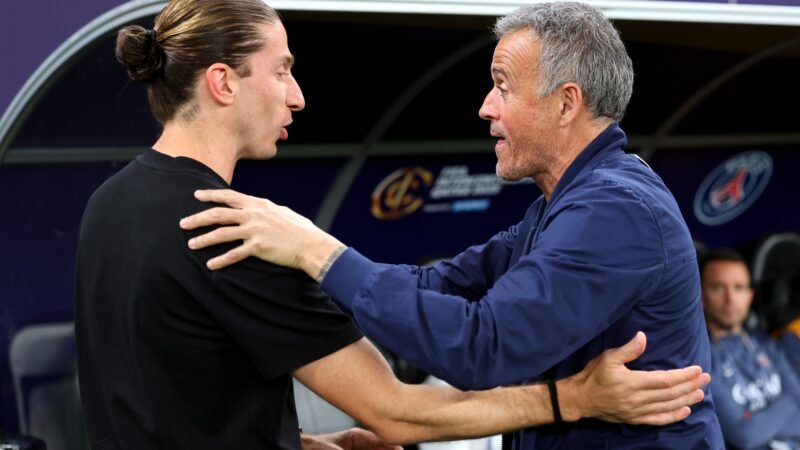 PSG x Monaco: Filipe Luís revê o “melhor do mundo Luis Enrique”; onde assistir ao vivo e escalações