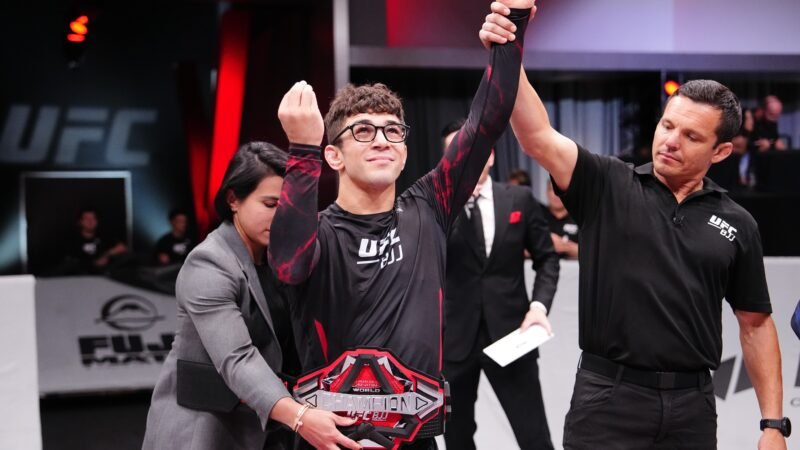 UFC BJJ: Mikey Musumeci vence Bryce Mitchell na luta principal