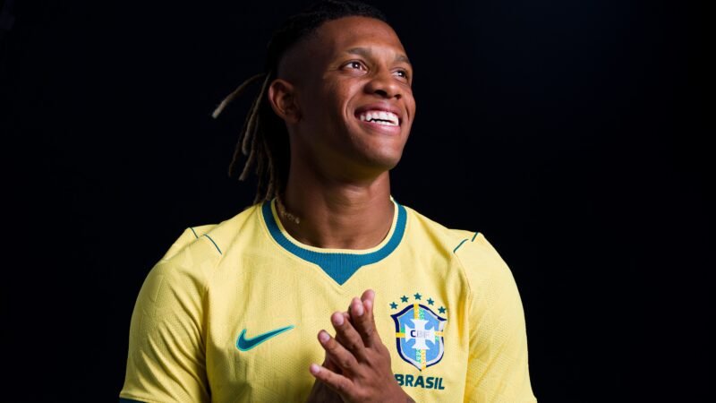 Danilo volta a ser convocado para a Seleção em meio a críticas no Botafogo