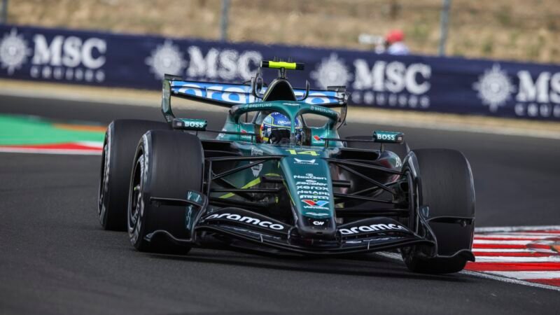 Alonso confirma permanência na F1 e renova com a Aston Martin para 2027