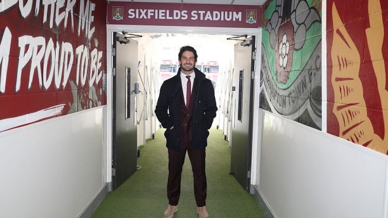 Grupo liderado por Alexandre Pato conclui compra de 70% de time da quarta divisão da Inglaterra