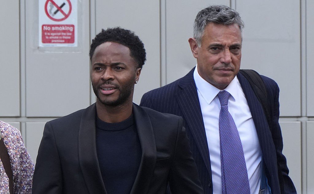 Sterling assume culpa ao dirigir sob efeito de drogas em acidente de trânsito e será julgado