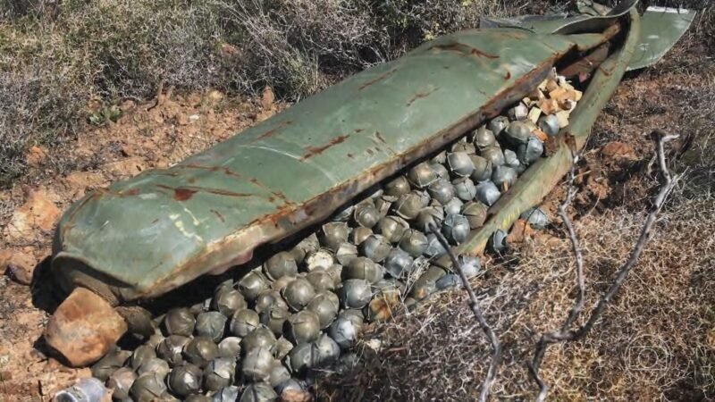 Bombas de fragmentação mataram ou feriram mais de mil pessoas em 2025; Ucrânia é o país com mais vítimas