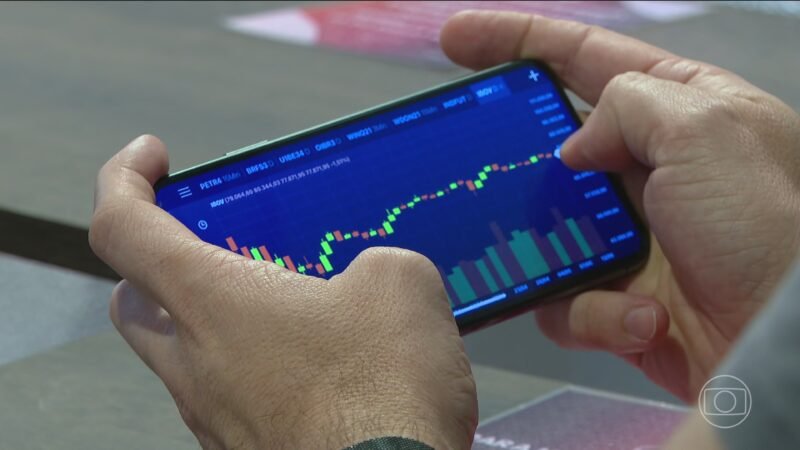 ‘Freio’ na IA? Debate coloca gigantes da tecnologia no radar dos investidores; ações operam mistas