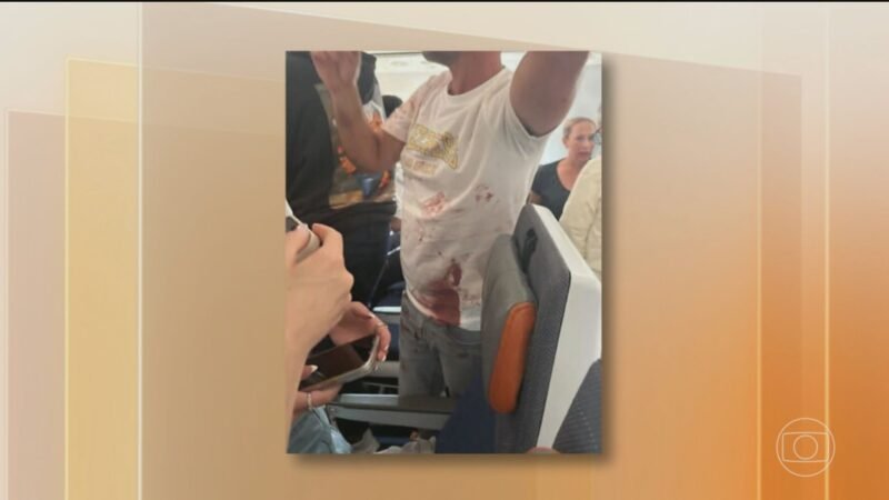 VÍDEO mostra passageiro ensanguentado e homens caídos em avião com destino a Tel Aviv