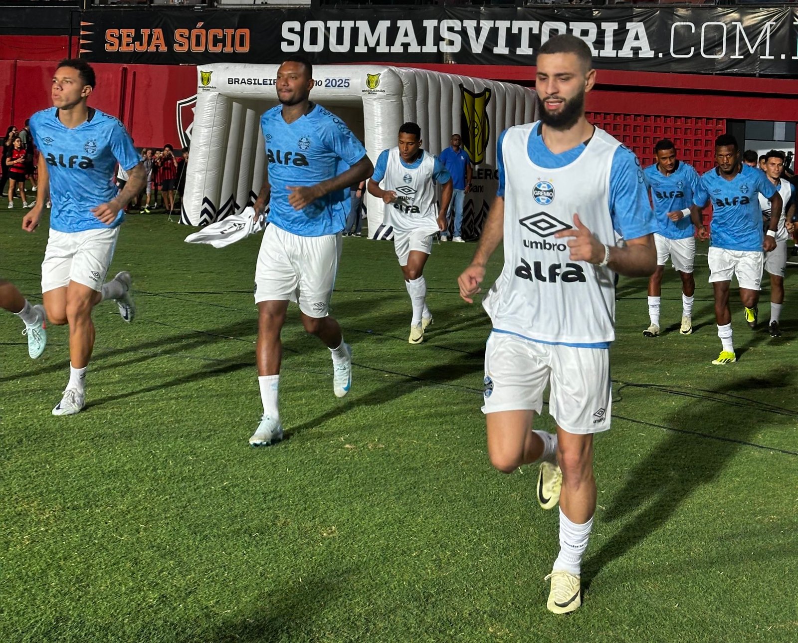 Presidente do Vitória alfineta o Grêmio: “Seria uma injustiça perder para um time caloteiro”